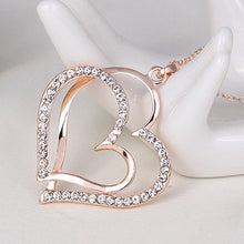 Carica l&#39;immagine nel visualizzatore di Gallery, Double Heart Necklace
