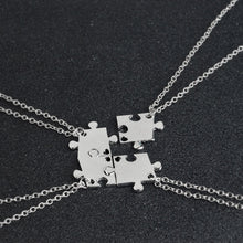 Carica l&#39;immagine nel visualizzatore di Gallery, 4 Piece Interlocking Puzzle Necklace set
