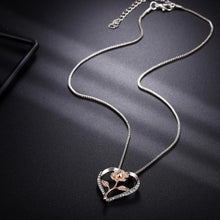 Carica l&#39;immagine nel visualizzatore di Gallery, Rose Heart Necklace
