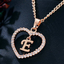 Carica l&#39;immagine nel visualizzatore di Gallery, Initial Heart Pendant Necklace
