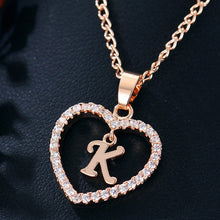 Carica l&#39;immagine nel visualizzatore di Gallery, Initial Heart Pendant Necklace
