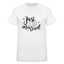 Carica l&#39;immagine nel visualizzatore di Gallery, Just Married Matching T-Shirts
